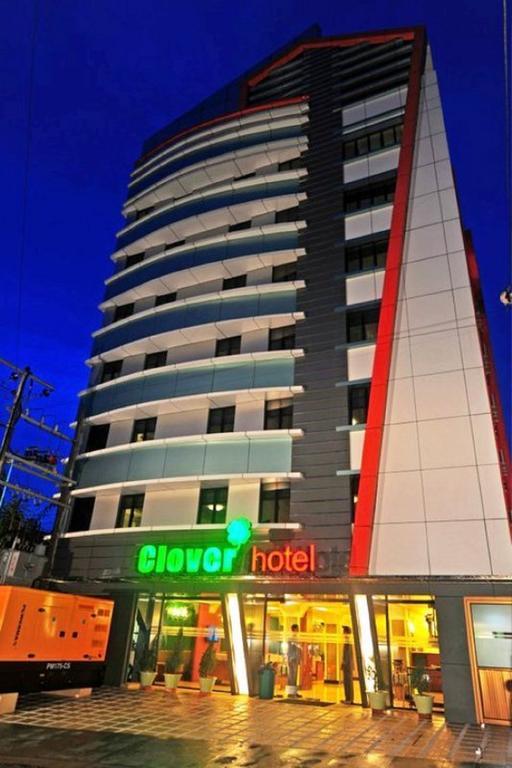 Clover Hotel Yangon Extérieur photo