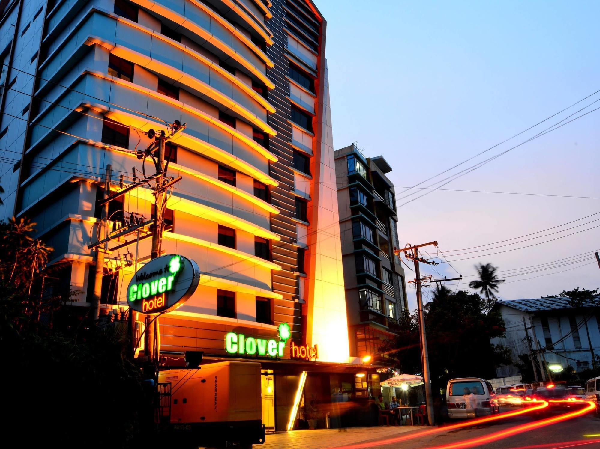 Clover Hotel Yangon Extérieur photo
